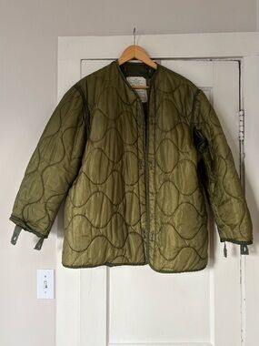 Vintage Quilted Army Liner Medium